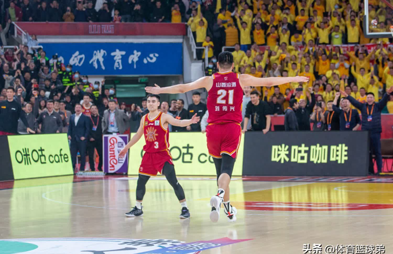 防疫措施完善，CBA各赛区对阵赛事秩序井然的简单介绍