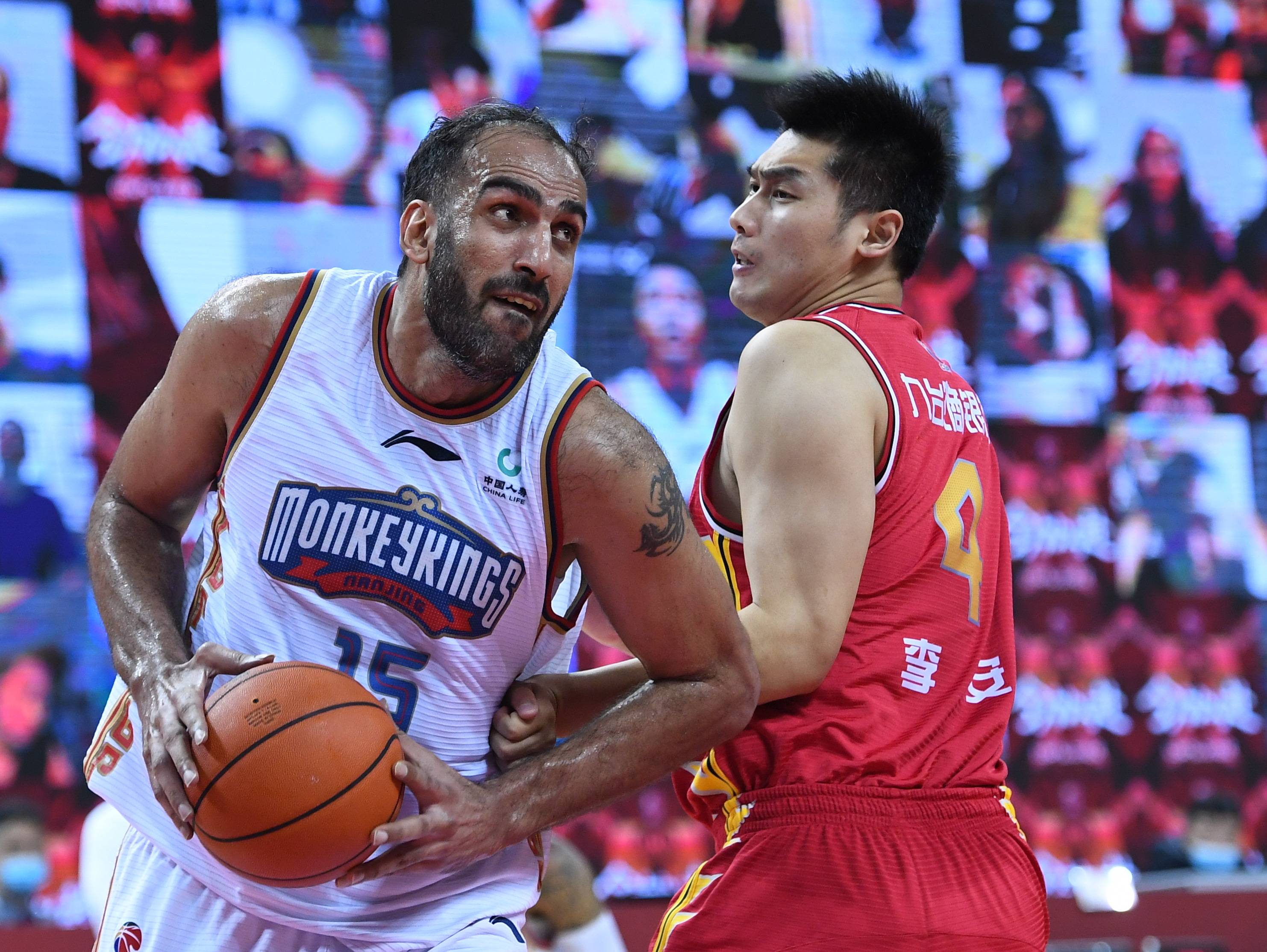 防疫措施完善，CBA各赛区对阵赛事秩序井然的简单介绍