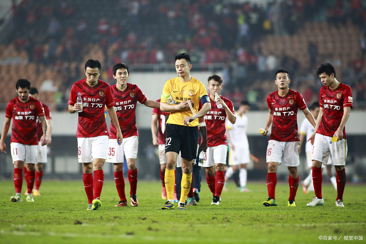 包含恒大主场豪取胜利，中超继续保持领先优势的词条