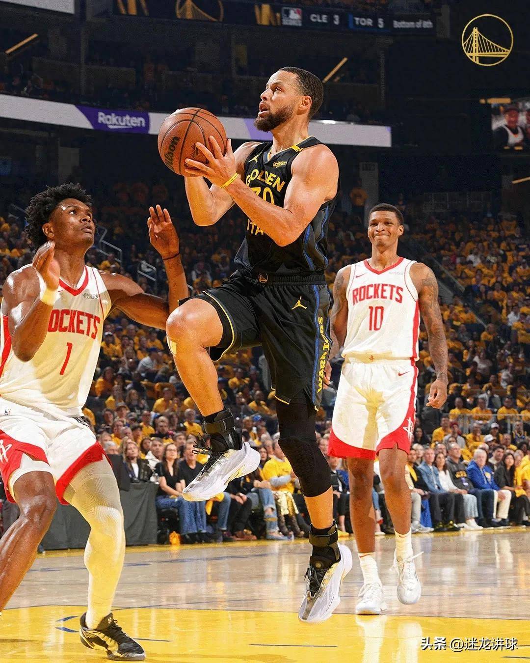 步行者主场击败热火，亚当斯砍分