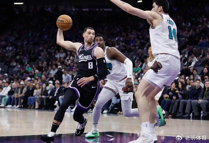 步行者主场击败热火，亚当斯砍分