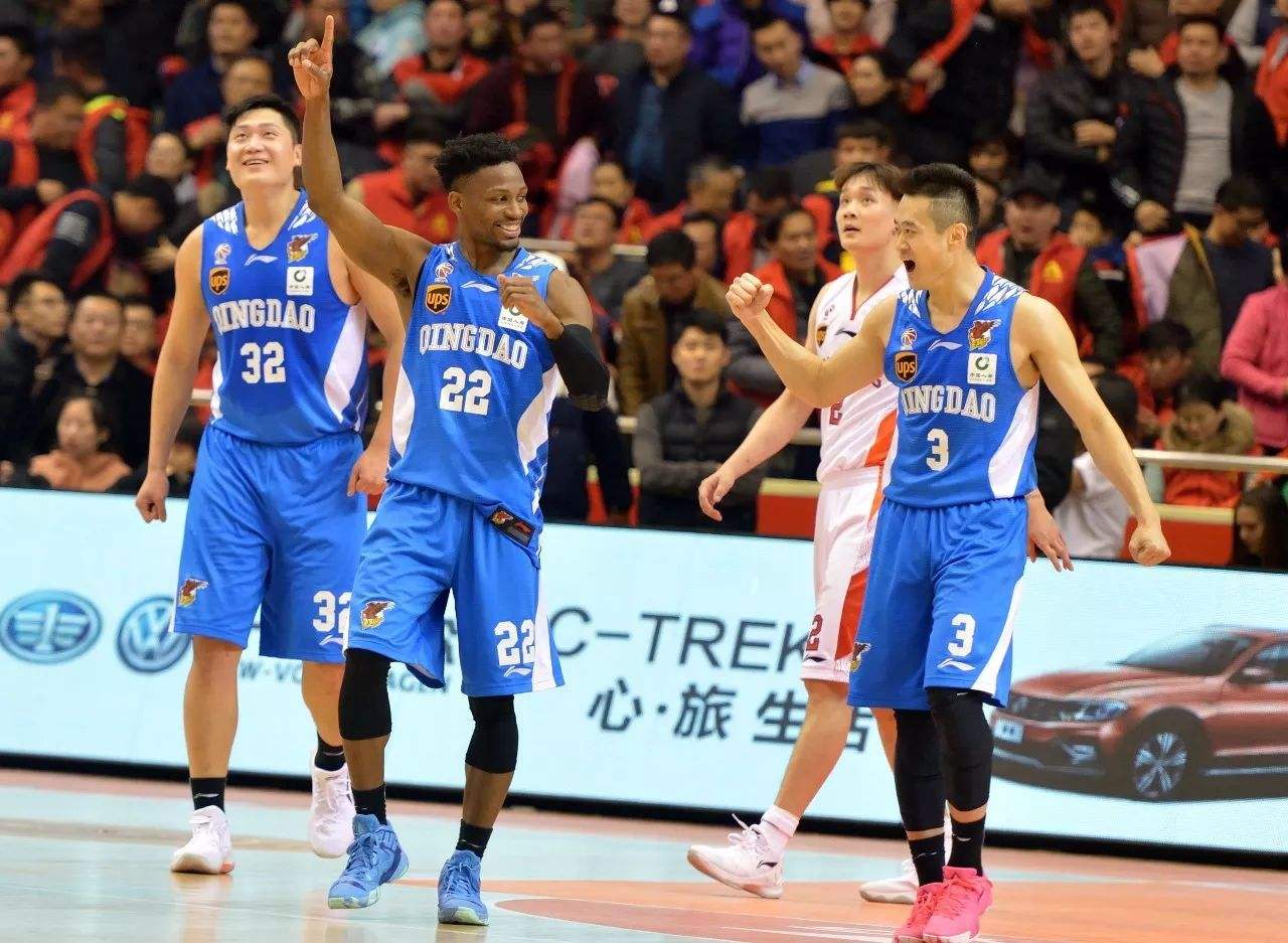 关于国内篮球俱乐部走向国际化，提高知名度和实力的信息