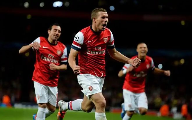 关于艾弗顿对阵狂热，想在主场取胜扳回劣势的信息