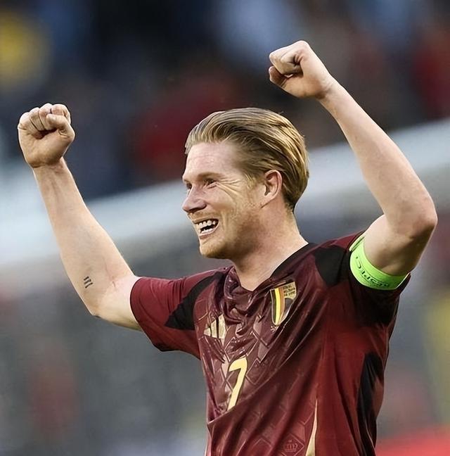 尤文图斯横扫对手，轻松晋级淘汰赛