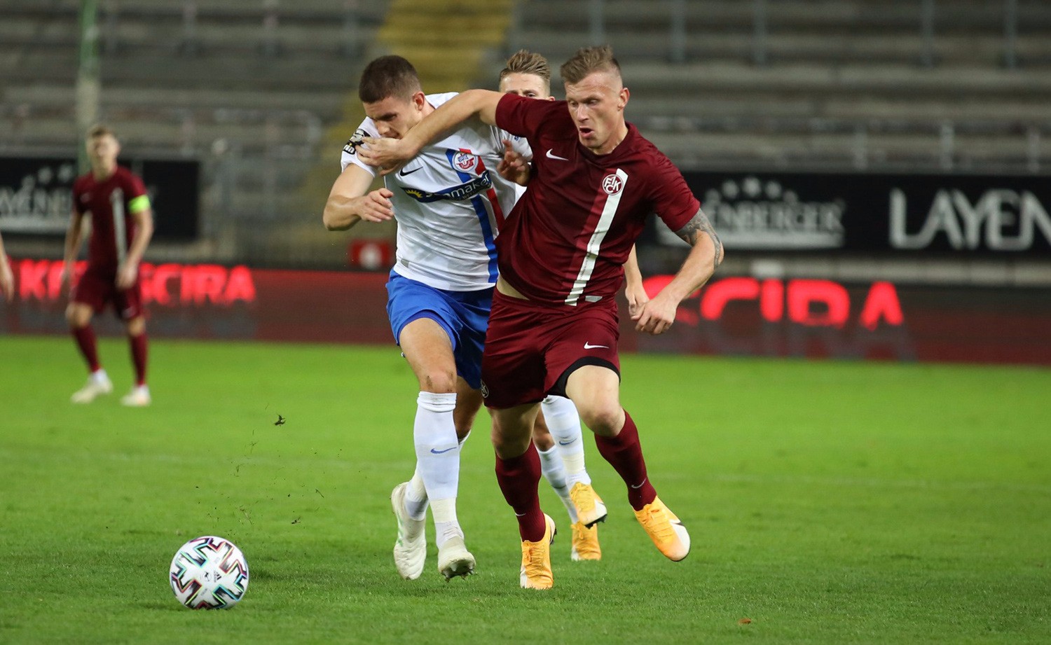 圣埃蒂安击败梅斯，继续领跑