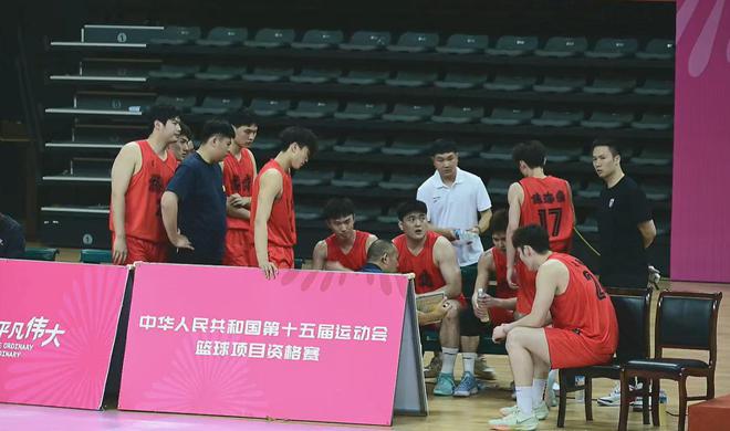 山东男篮实现绝地反击击败北京队，夺冠