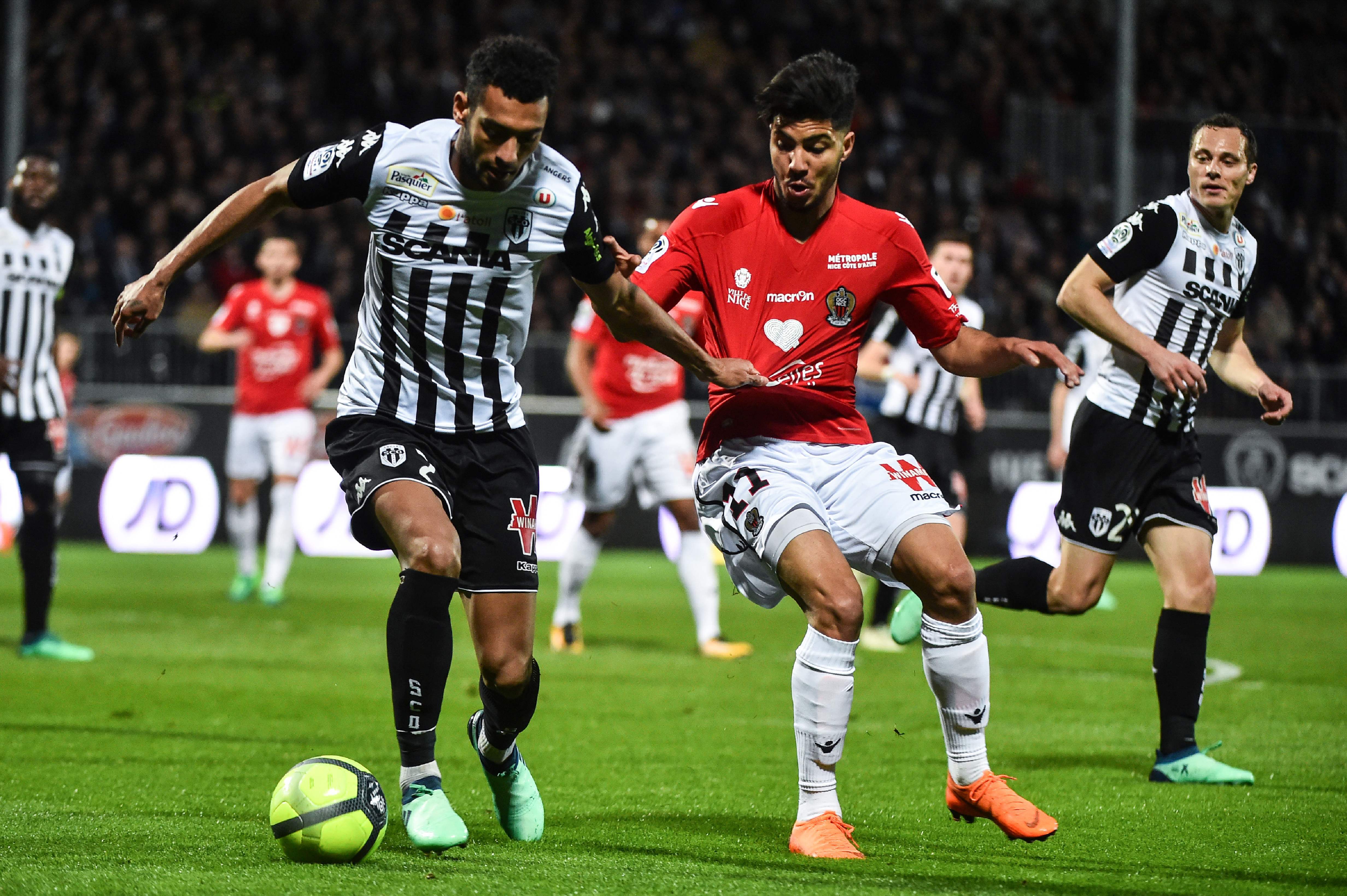 包含巴黎圣日耳曼主场大胜昂热，保持不败的词条