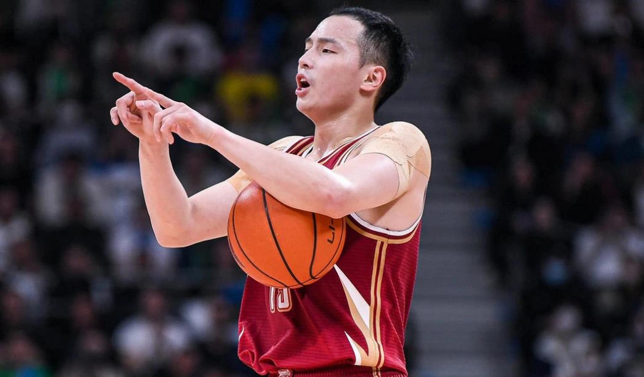 青海男篮背水一战，打出精彩胜利