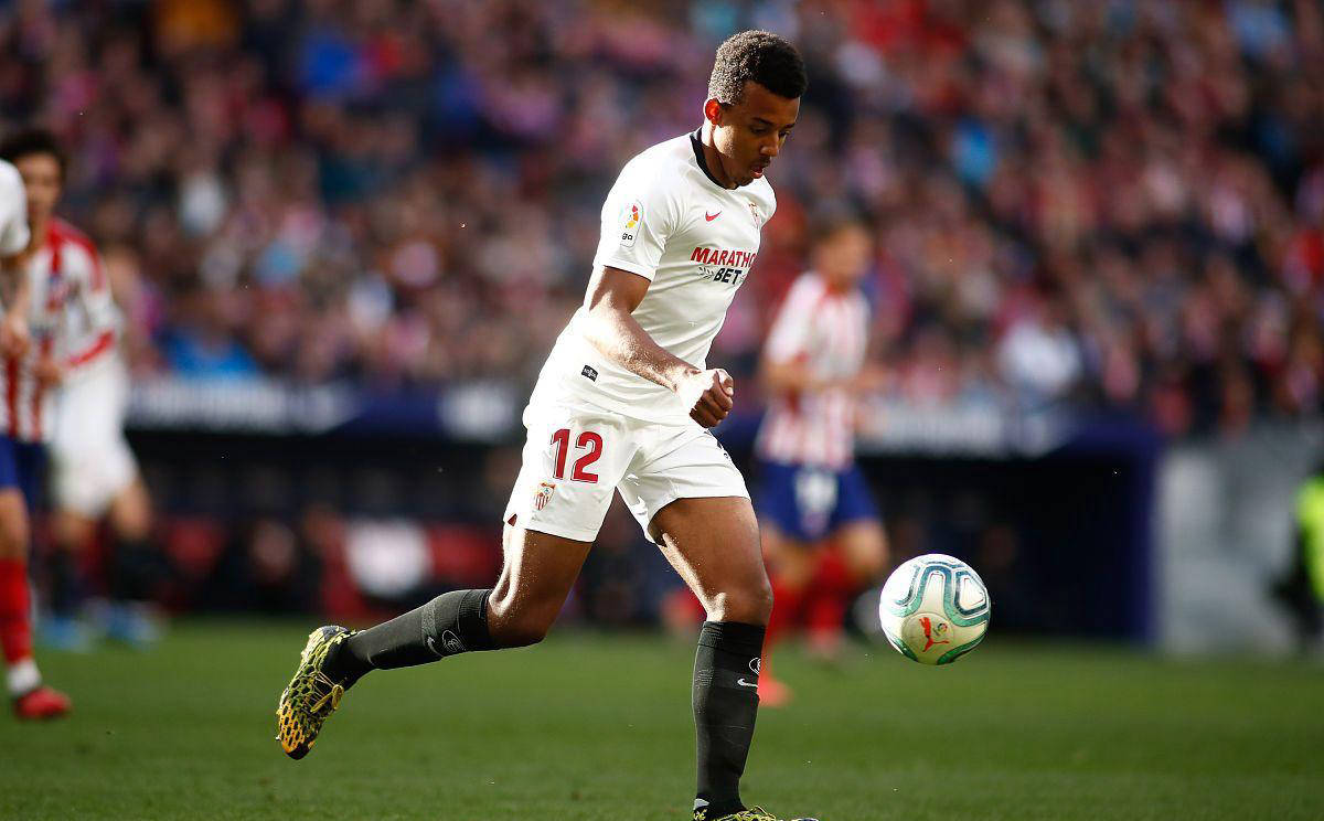 关于塞维利亚客场胜利，稳固前四位置的信息