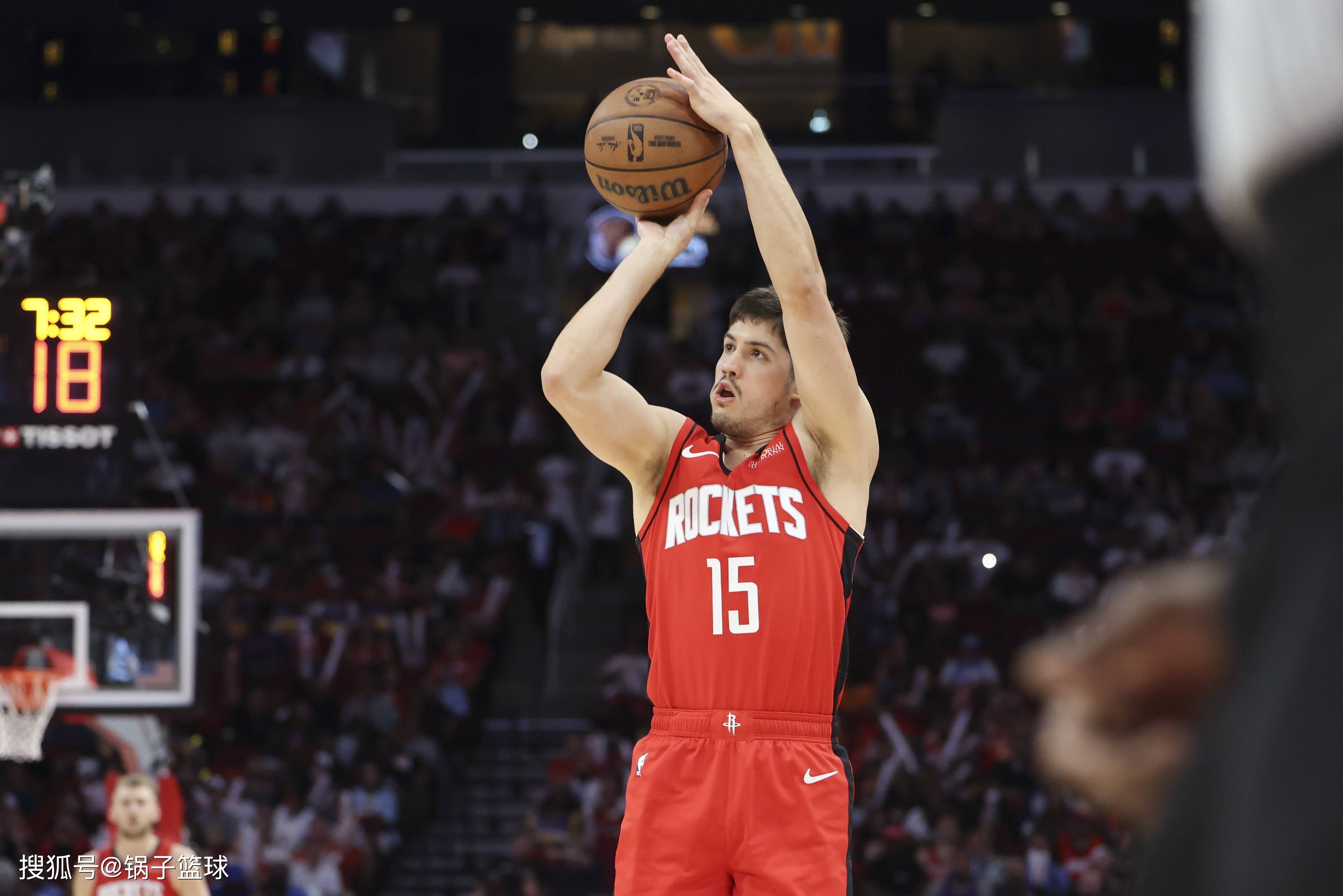 火箭新秀表现惊艳，带队取得胜利