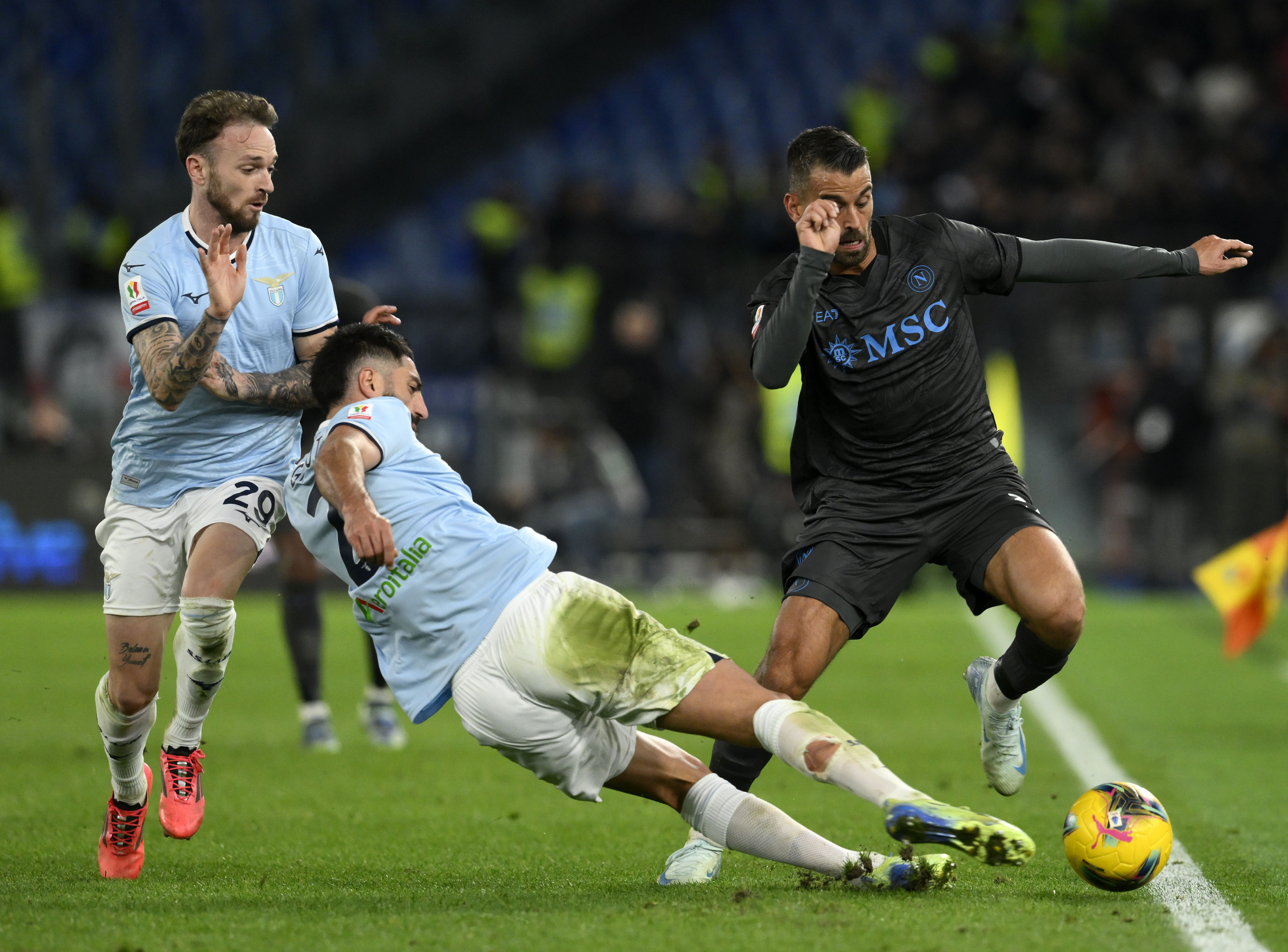 意大利足球界传出明星球员伤停消息的简单介绍