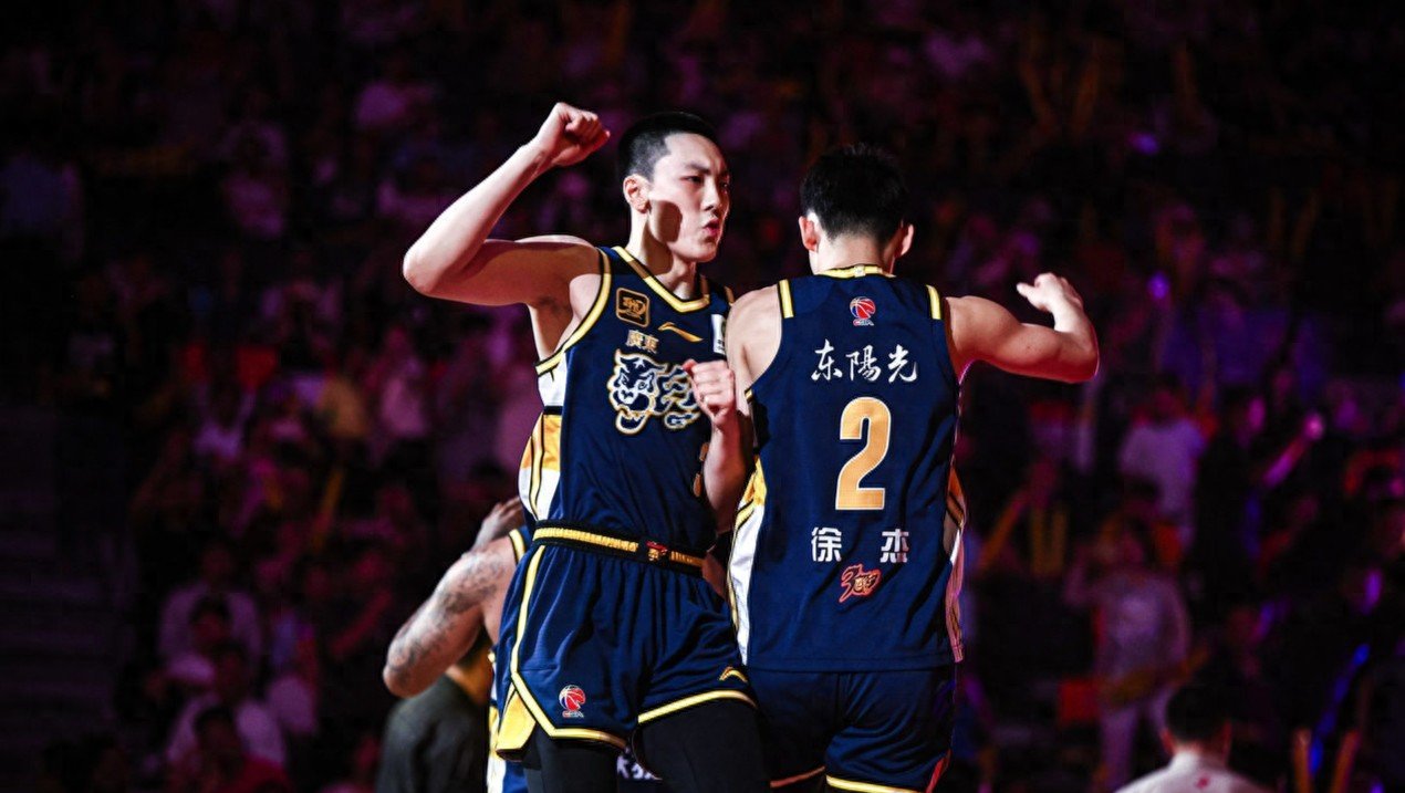 广东宏远队再战,迎来新一轮激烈对决的简单介绍 广东宏远队再战,迎来新一轮激烈对决的简单介绍