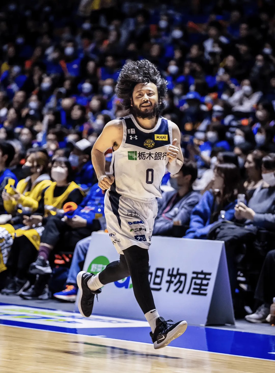 日本球员在全球篮球联赛奋力拼搏 日本球员在全球篮球联赛奋力拼搏