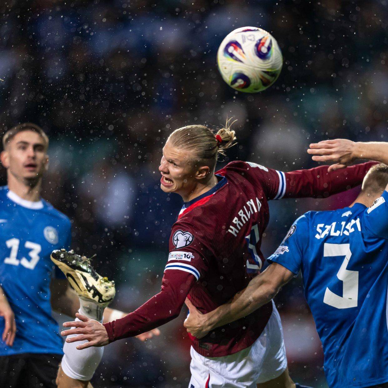 意大利队战平法国队，哈兰德帽子戏法欧冠的简单介绍