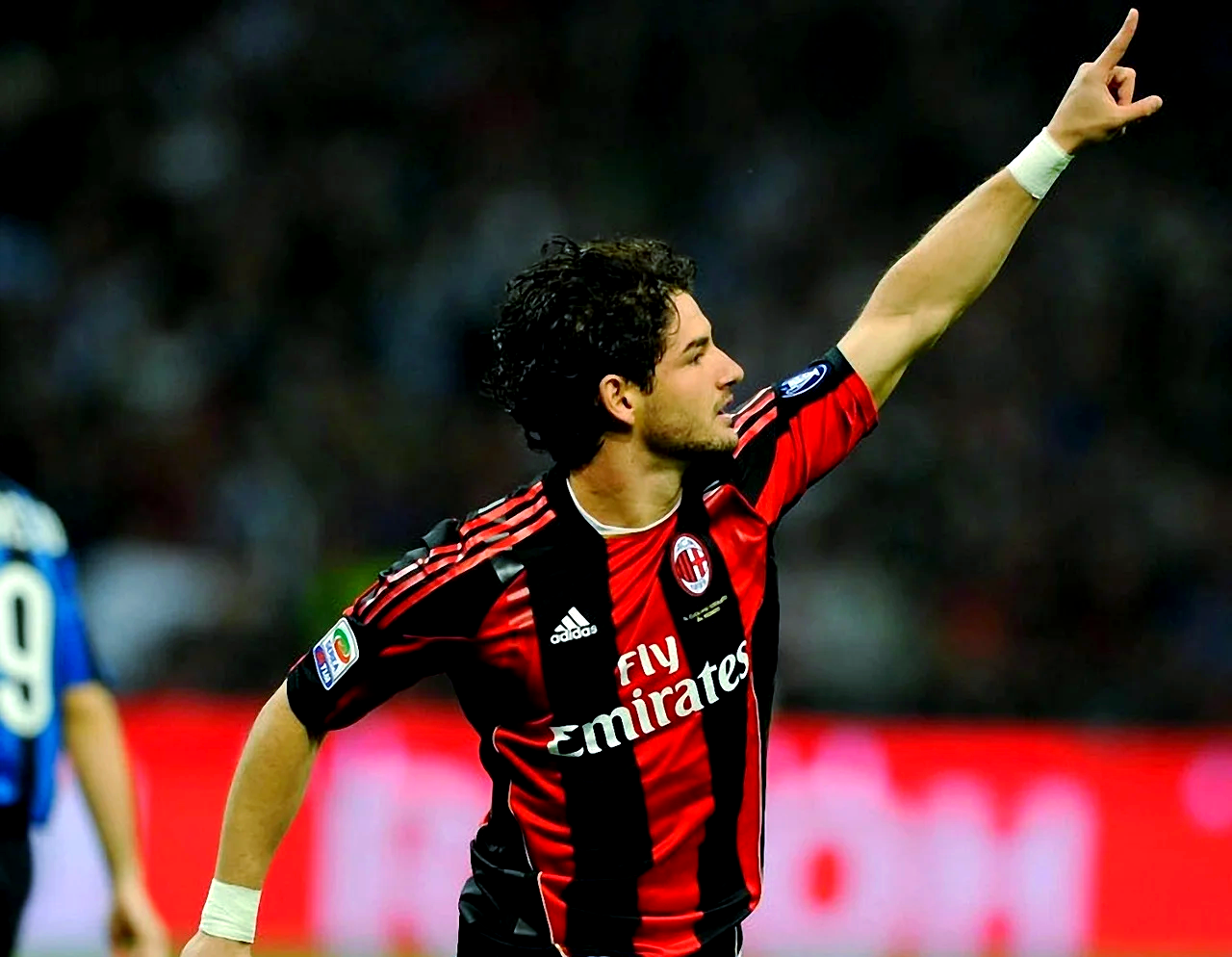 包含亚特兰大主场不敌AC米兰,遗憾错失良机的词条 包含亚特兰大主场不敌AC米兰,遗憾错失良机的词条