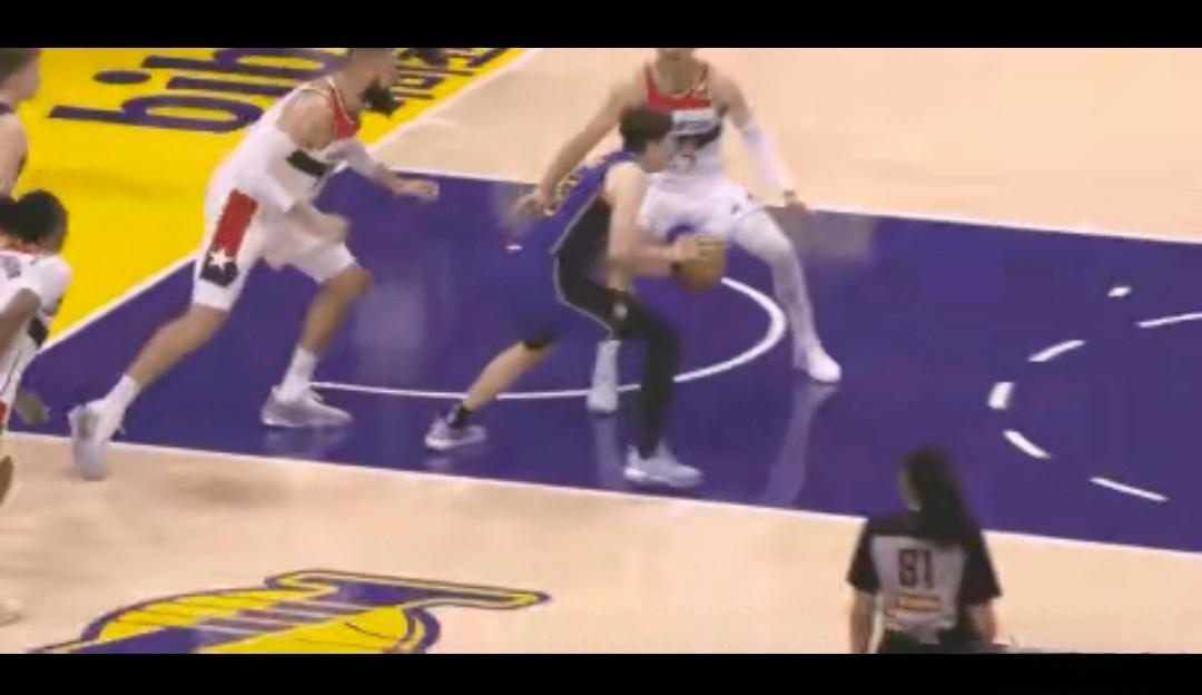 关于暴扣连连！比赛中的精彩瞬间！的信息