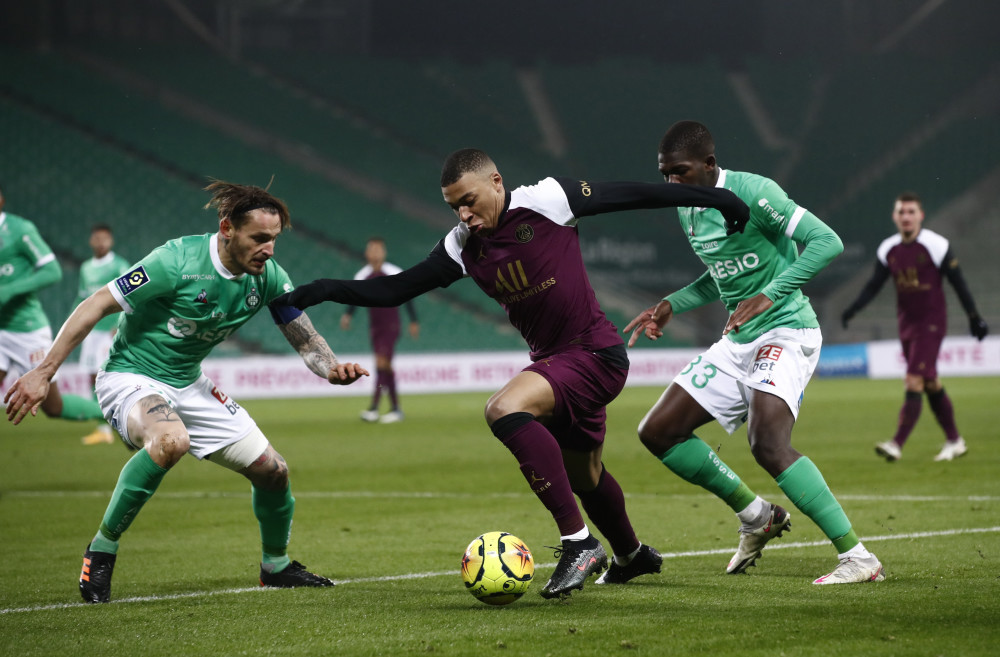 圣埃蒂安击败洛里昂,保持不败纪录 圣埃蒂安击败洛里昂,保持不败纪录