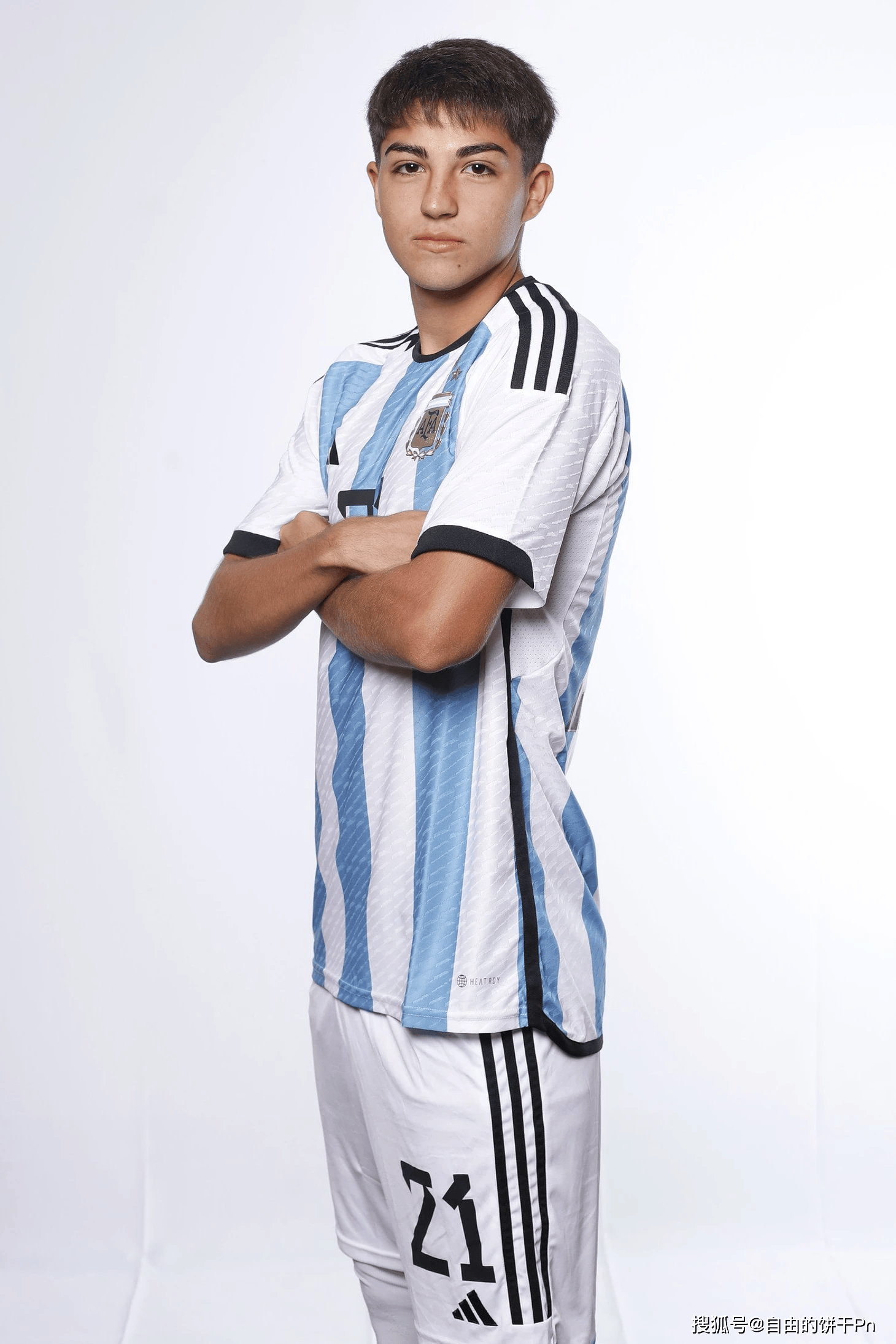 阿根廷男子篮球新星崭露头角，助力国家夺冠