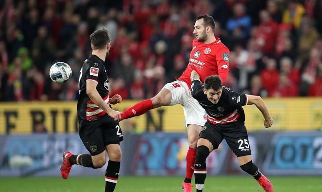 战场上的骑士,美因茨遭遇斯图加特反杀 战场上的骑士,美因茨遭遇斯图加特反杀