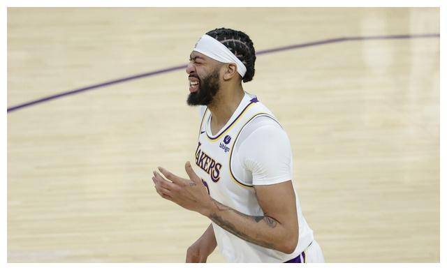 包含湖人战胜魔术，浓眉哥再次爆砍分的词条