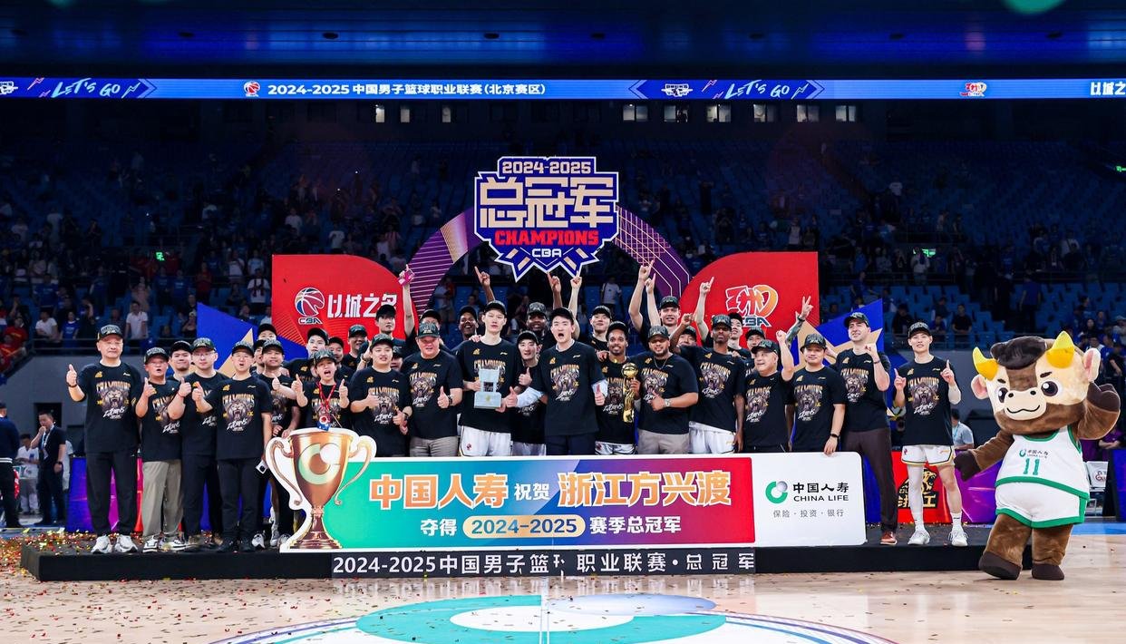 包含国内篮球大赛开幕式精彩盛典，嘉宾云集庆典隆重的词条