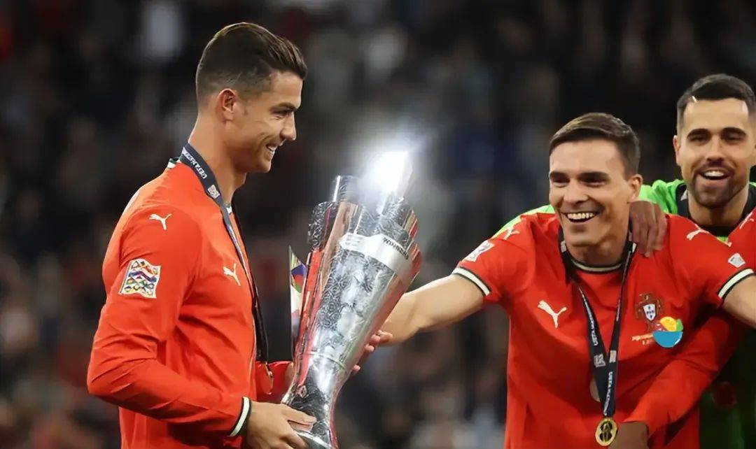 关于实力碾压，欧国联比赛胜出球队表现优秀的信息