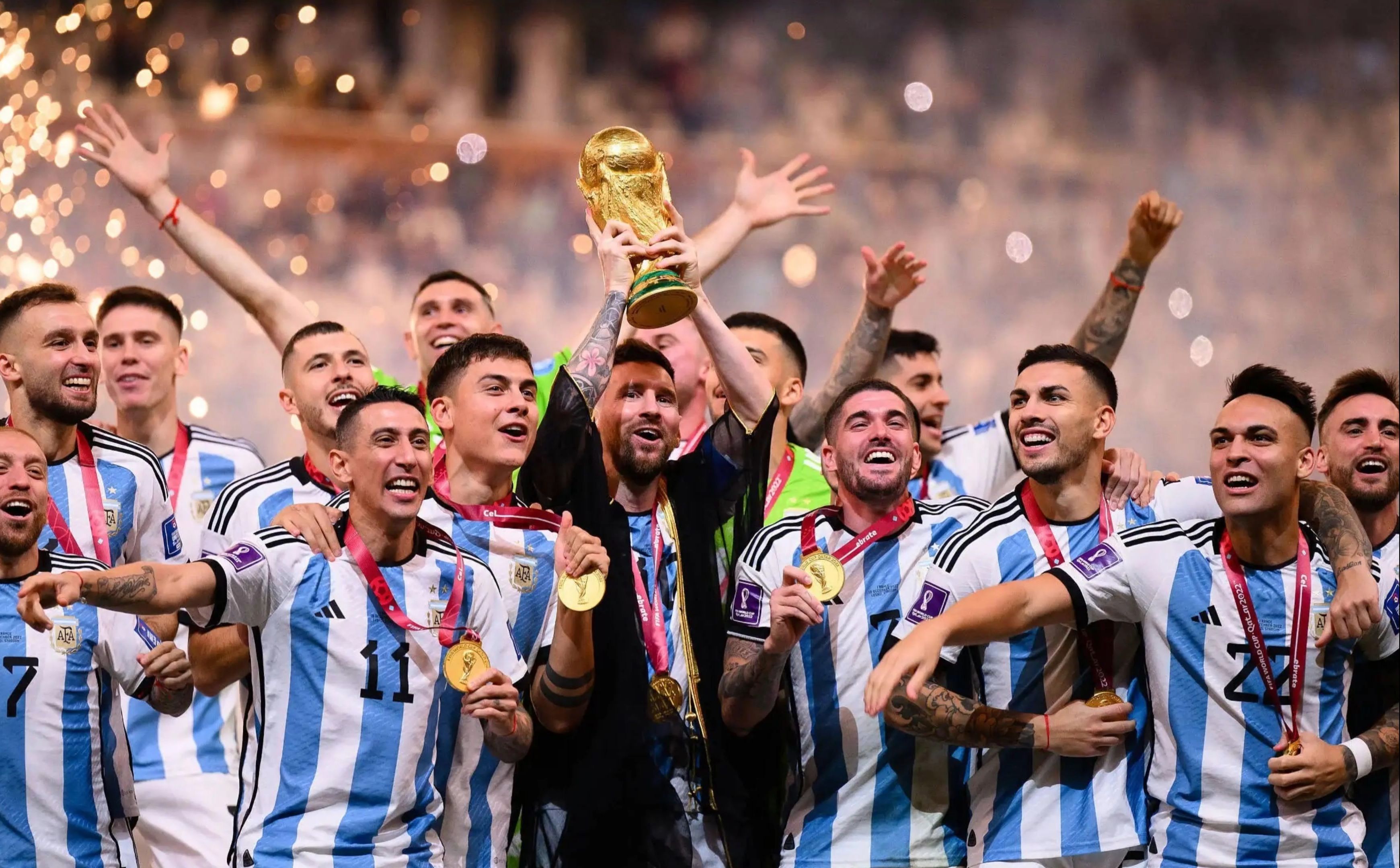 关于拜仁轻取阿根廷，梅西高光表现的信息