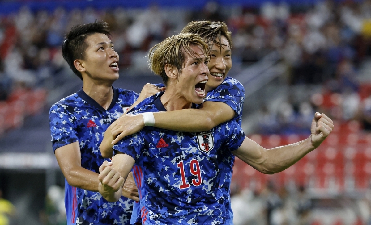 德国队轻取日本队,奥恰洛夫扛起全队 德国队轻取日本队,奥恰洛夫扛起全队