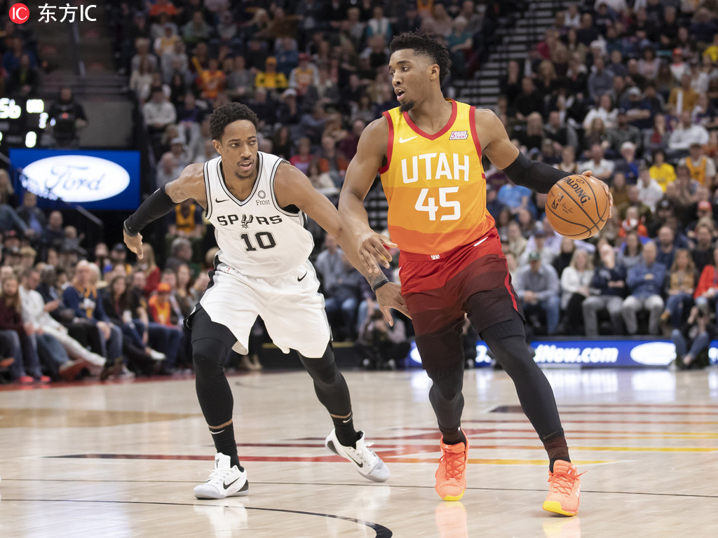 马刺力克广东队，米切尔统治全场