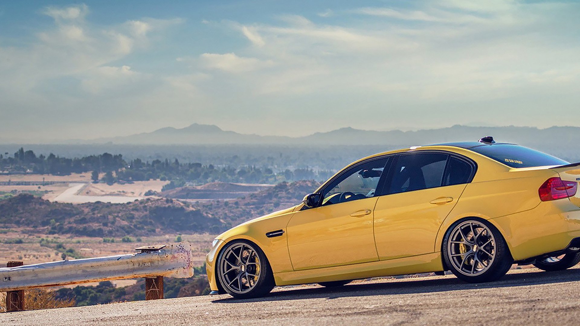 马里对阵乌克兰，德里赫特点燃赛场的绿茵风暴