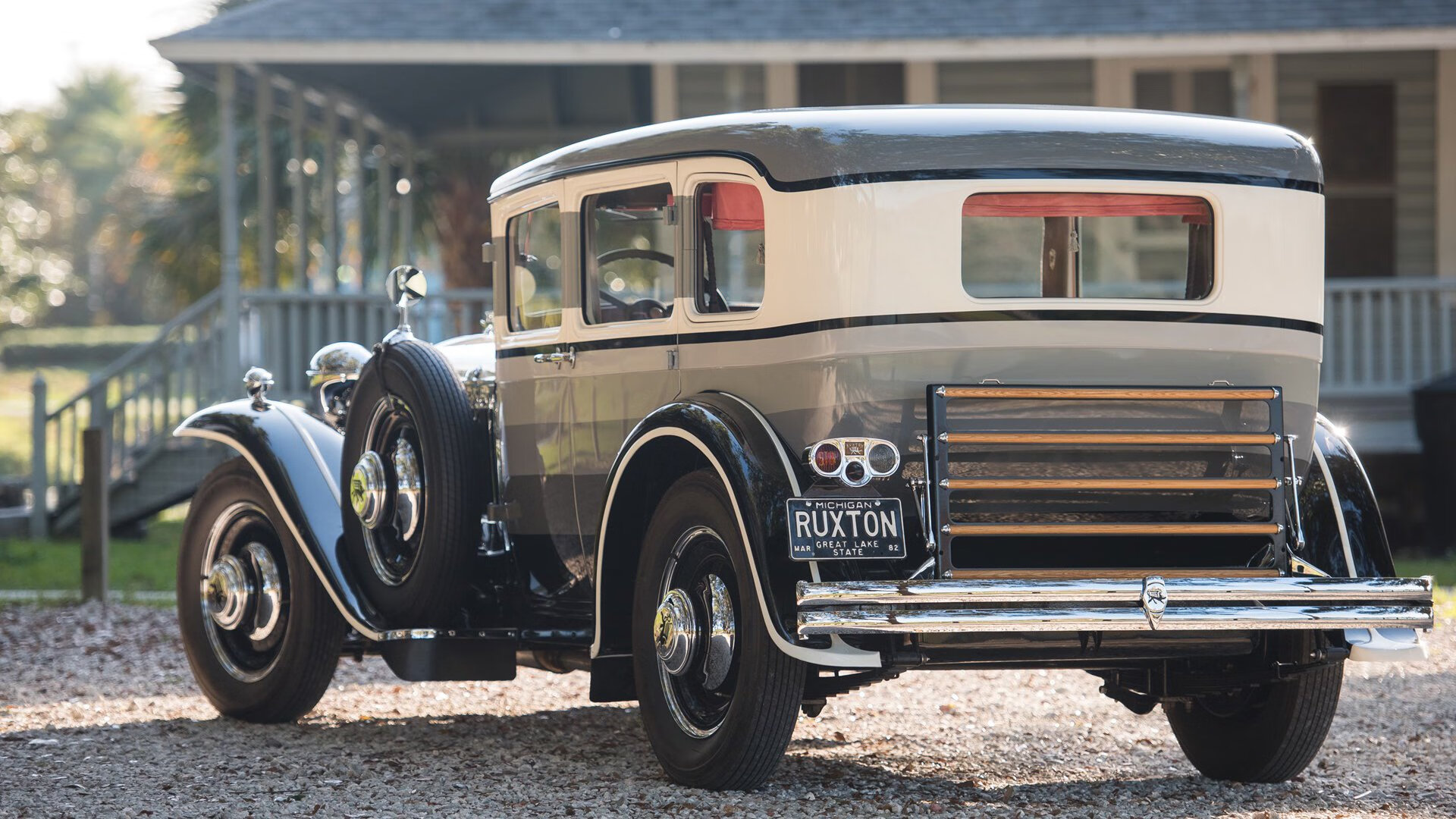 绿茵烽火，2026世界杯焦点战，里昂斩落南美新贵