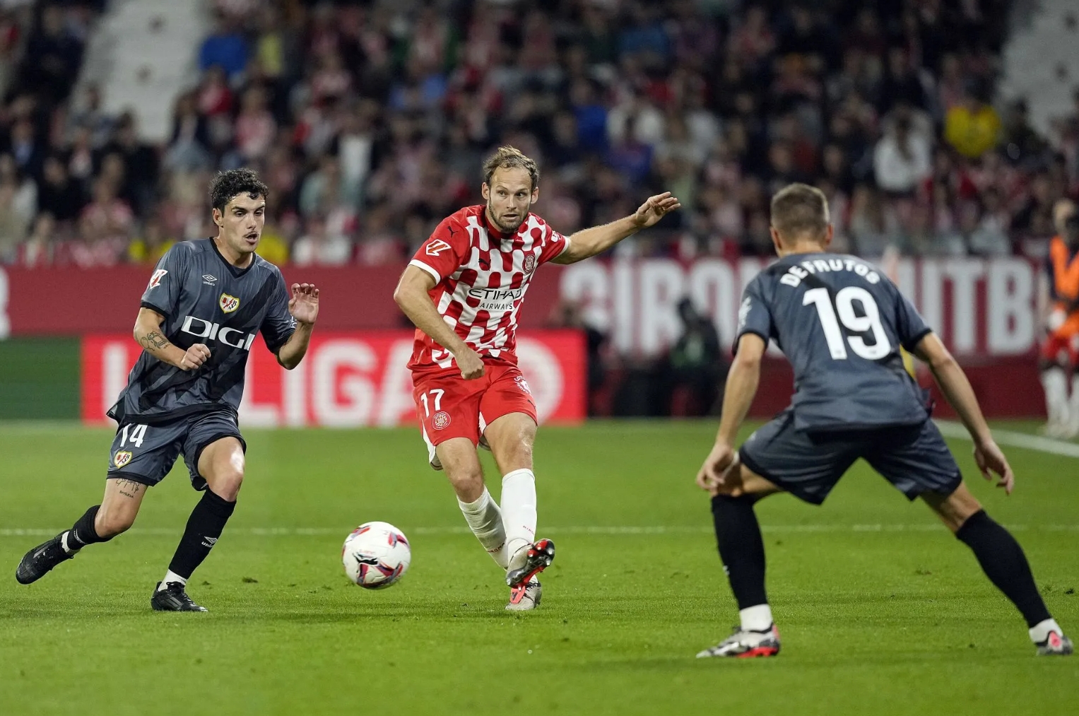 马赛打穿那不勒斯，罗德里戈在2026世界杯接管比赛